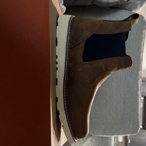 Men's Brown Soft Toe Brunt boot